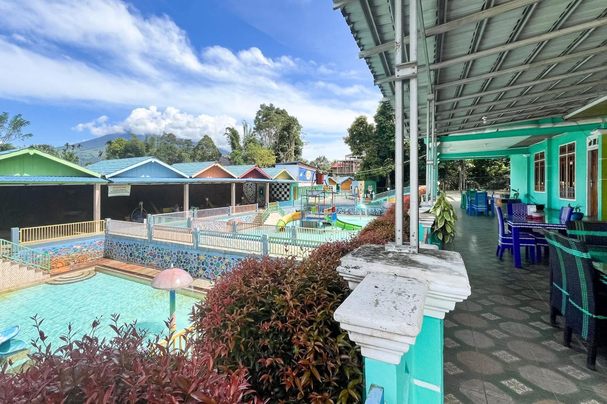 Reddoorz At Villa Waterfun Favour Pagar Alam Pagaralam 외부 사진